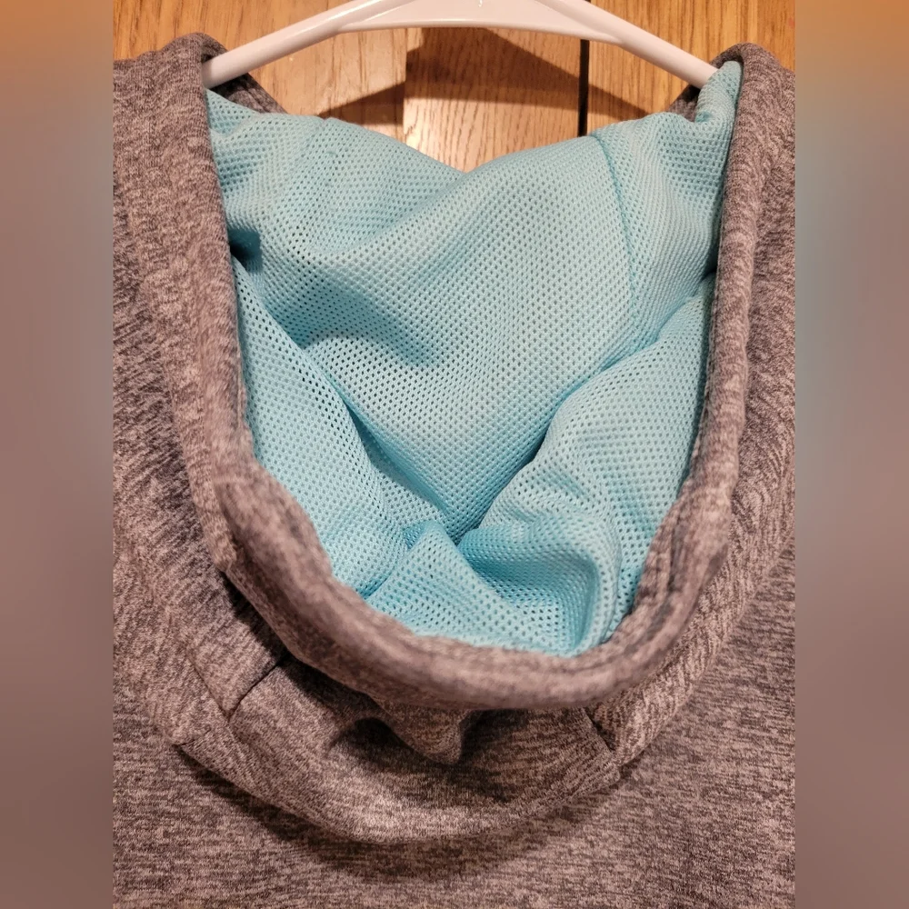 Girls Nike Dri-fit Gray And Teal Hoodie   Size Small 7/8